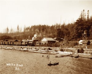 82654whiterockRailwayWaterfront1915-Duotone.jpg