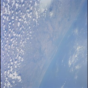 STS105-703-38_3[1].jpg
