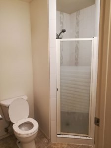 bathroom2-2.jpg