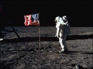 090720_moon_landing_large_28[1].jpg