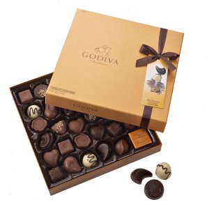 goch0282_godiva-gold-rigid-box-34-chocolates.jpg