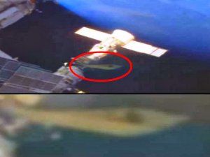 ufo docked ISS NASA[1] (2).jpg