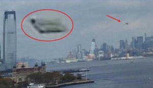 rectangular shaped ufo new york[1].jpg