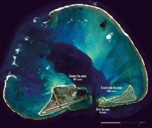 Midway_Atoll_aerial_photo_2008.JPG