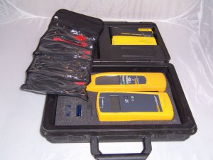 Fluke 2042 Cable Locator Tester Meter.jpg