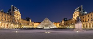 1280px-Louvre_Museum_Wikimedia_Commons.jpg