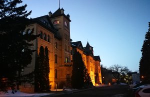 老白行走加拿大 曼尼托巴省第二大城市 布兰登大学 Brandon University 03.jpg