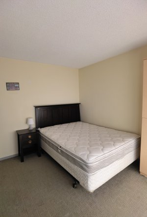 2nd Bedroom10.jpg