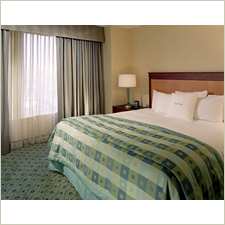 BOSSBDT_Doubletree_Guest_Suites_Boston_accom_standard.jpg