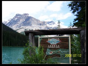 emerald lake.jpg