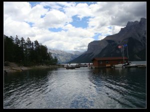 lake minnewanka.jpg