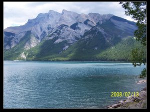 lake minnewanka 2.jpg