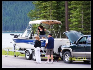 lake minnewanka 3.jpg