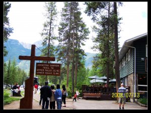 johnston canyon.jpg