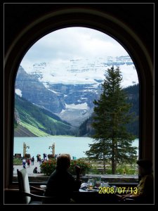 lake louise 3.jpg